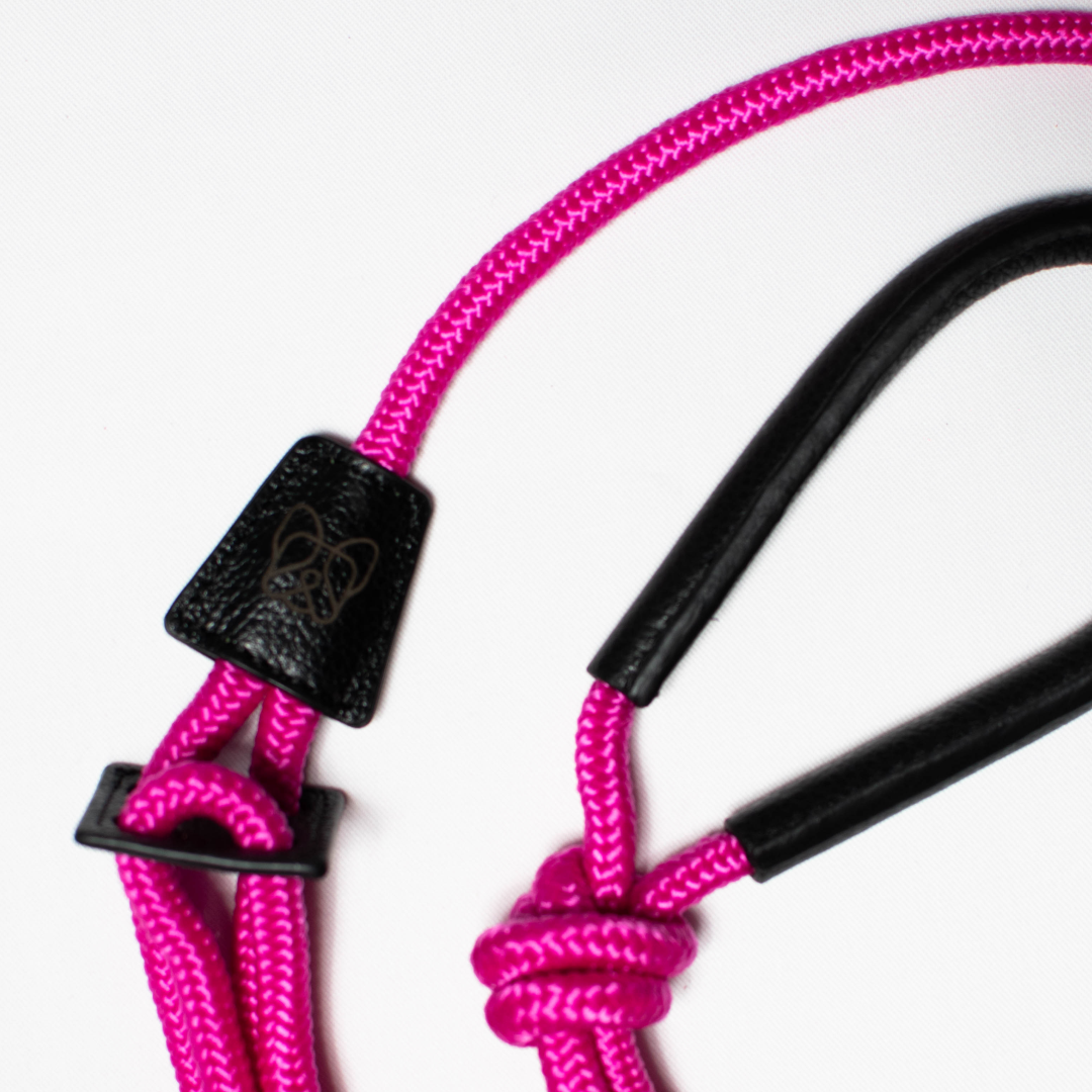 Pechea / Traílla - color fucsia con negro