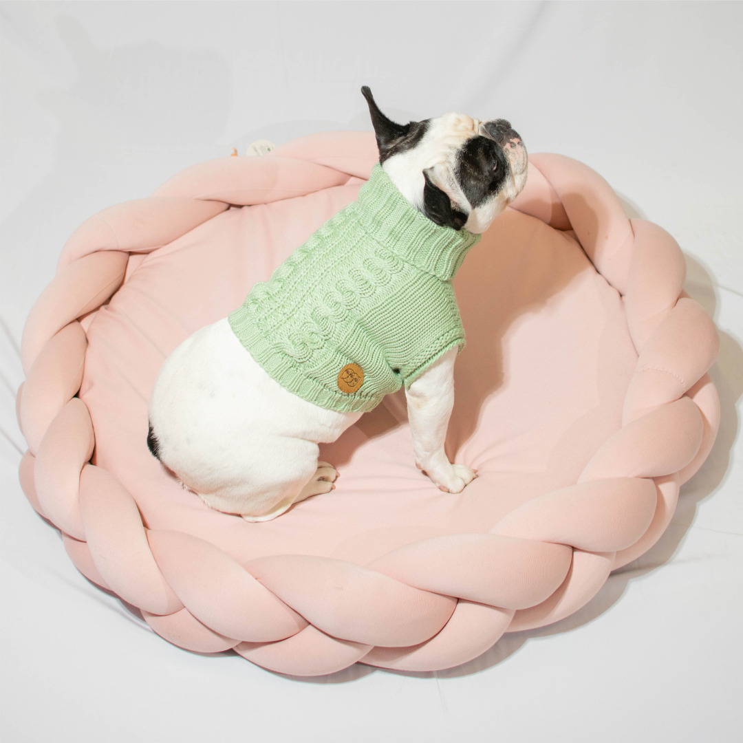 Cama trenzada para mascotas - color Rosado 80cm