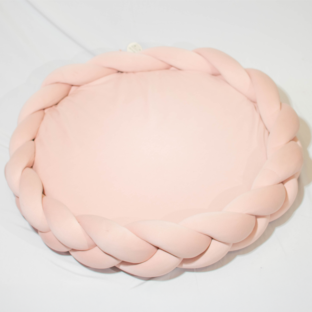 Cama trenzada para mascotas - color Rosado 80cm